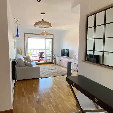 4 Palmeiras Apartment *